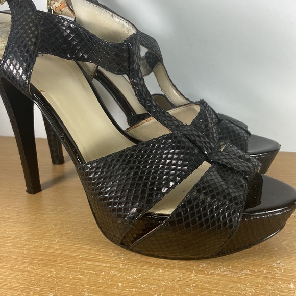 Women’s Size 9 Guess Tora Sandal Heels - Picture 13 of 13